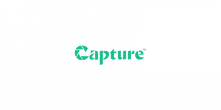 Capture.HK is Commissioned by Actor Kwok Fung to Restore his 30 Years of Family Memories Ahead of Valentine’s Day