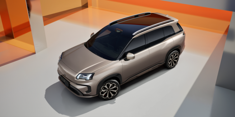 GAC AION Unveils the Aion V: Redefining Electric Mobility with Advanced Technology and Design