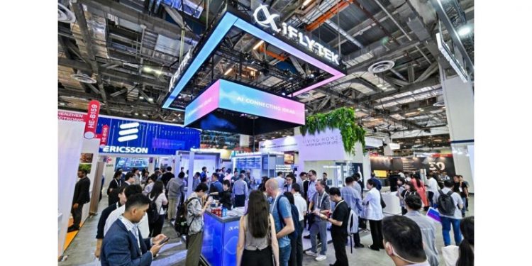 iFLYTEK Debuts On-Prem LLM All-in-One Solution at GITEX ASIA 2025