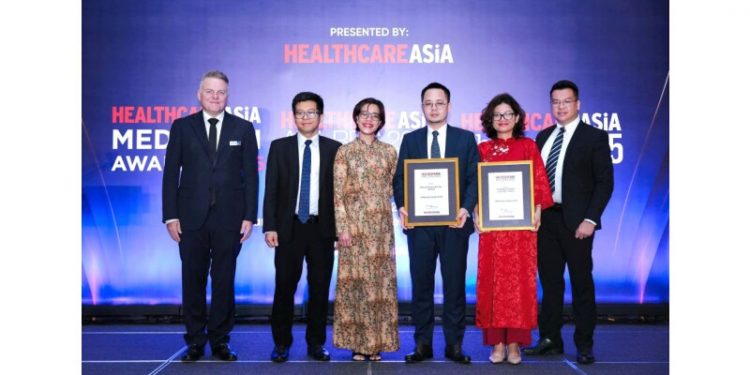 Vinmec becomes the first Vietnamese healthcare system honoured with two accolades at the Healthcare Asia Awards 2025