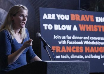 No whistleblower is an island – why networks of allies are key to exposing corruption
