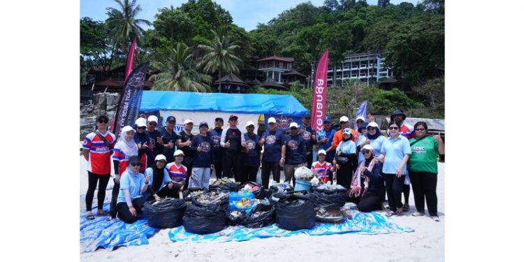 Kenanga Investors Leads Phase 3 Of Dive Against Debris Initiative