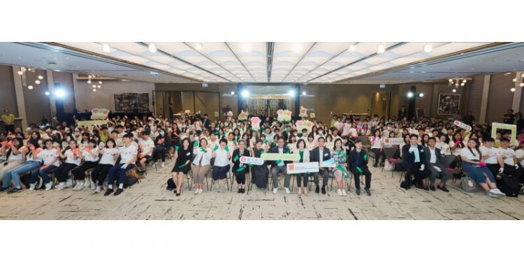 Teen Innovators Win Top Prize for Plastic Alternative in Hang Seng x HKFYG’s Seek Our Ways Social Ideation Programme