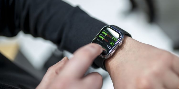 Smartwatches promise all kinds of quality-of-life improvements − here are 5 things users should keep in mind