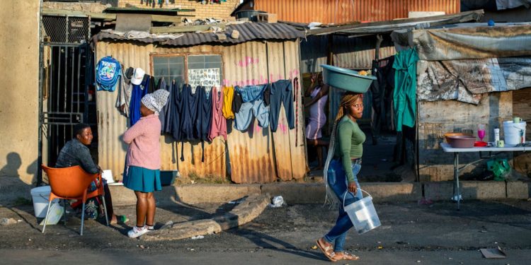 Jobless young South Africans often lose hope: new study proves the power of mentorship