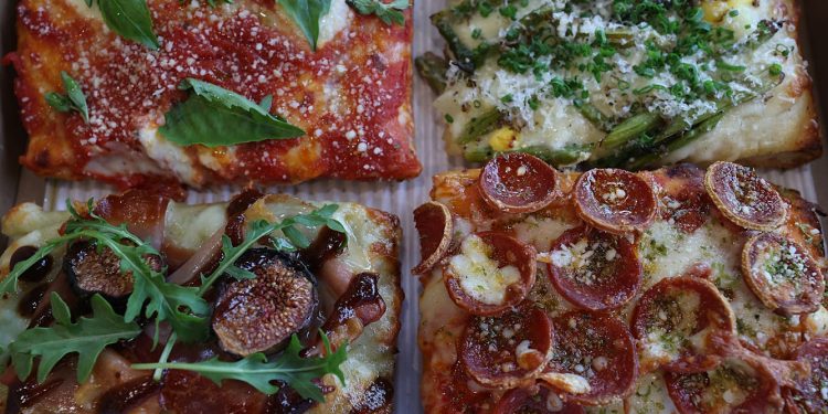 3 basic ingredients, a million possibilities: How small pizzerias succeed with uniqueness in an age of chain restaurants