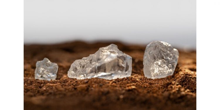 De Beers Group And Endiama Discover New Kimberlite Field In Angola