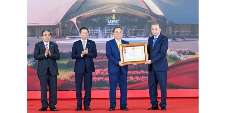 Vingroup awarded first-class labor order for outstanding achievements in developing the national exhibition and convention center