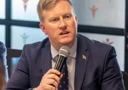 Macpherson welcomes blacklisting of 40 contractors