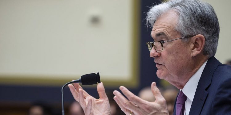 Fed, under pressure to cut rates, tries to balance labor market and inflation – while avoiding dreaded stagflation