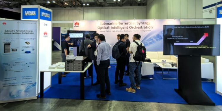 Huawei Unveils Vision for Submarine-Terrestrial Synergy, Optical-Intelligent Orchestration