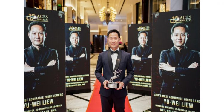 Mr. Yu-Wei Liew of WEIL Hotel wins Asia’s Most Admirable Young Leader at ACES Awards 2025